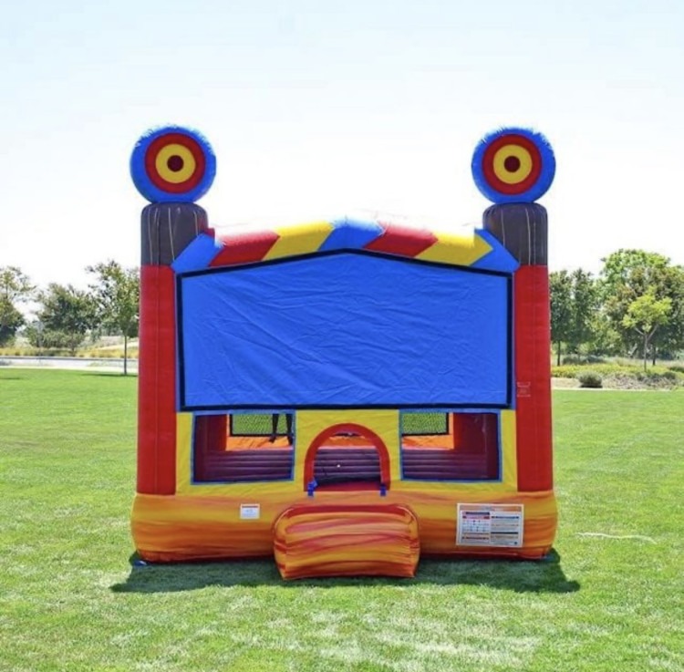 TARGET 13' X 13' BOUNCE HOUSE